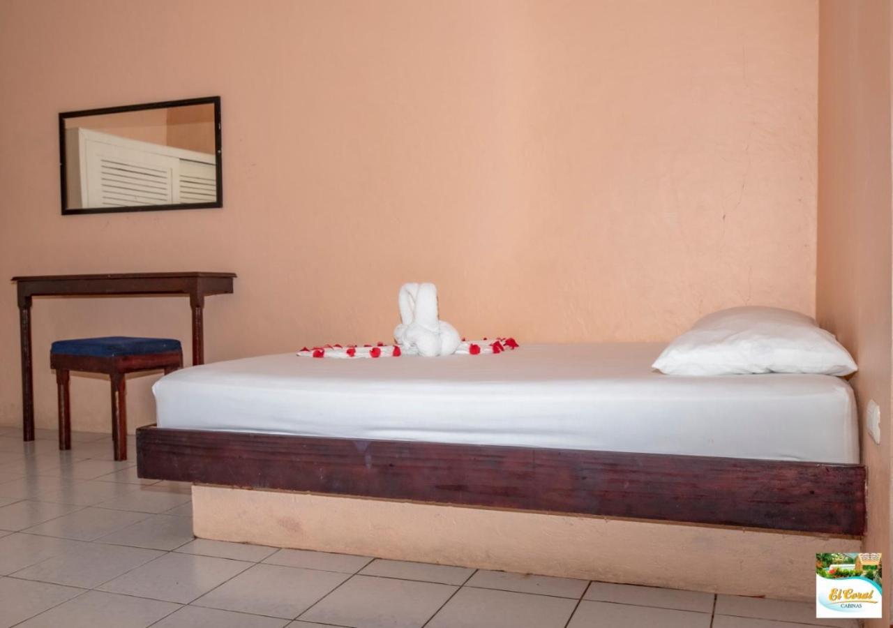 Hotel Y Cabinas El Coral Jacó Exteriér fotografie