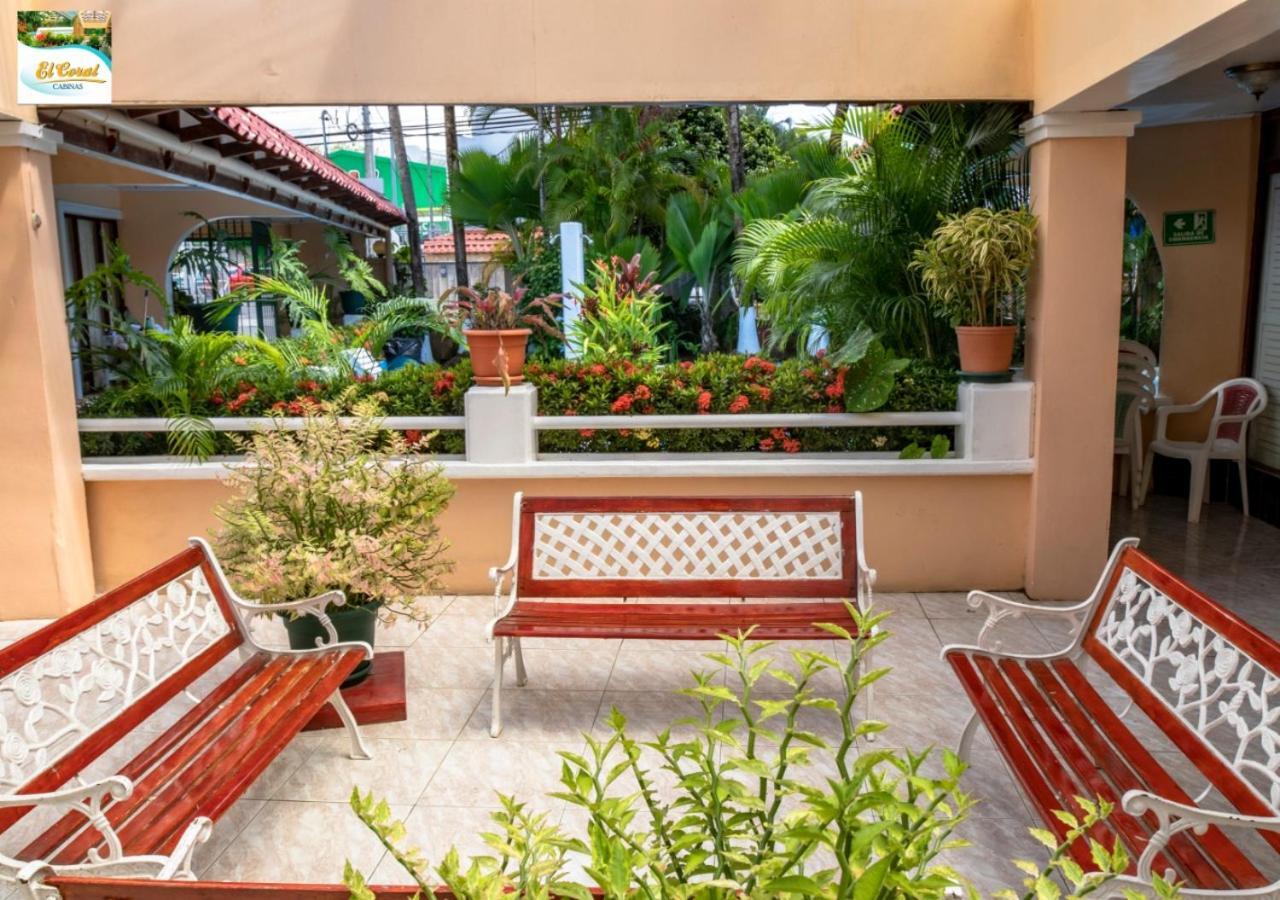 Hotel Y Cabinas El Coral Jacó Exteriér fotografie