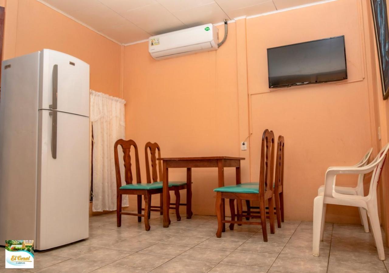 Hotel Y Cabinas El Coral Jacó Exteriér fotografie