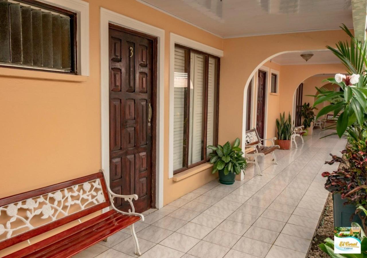 Hotel Y Cabinas El Coral Jacó Exteriér fotografie